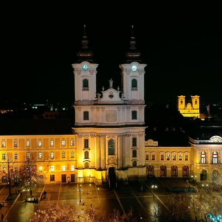 Eger Tower View Apartment Luaran gambar