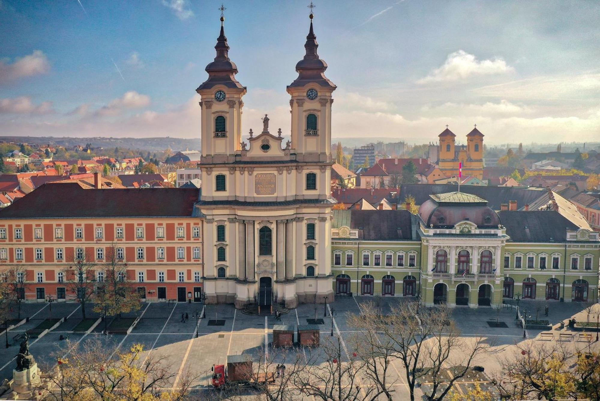 Eger Tower View Apartment Luaran gambar