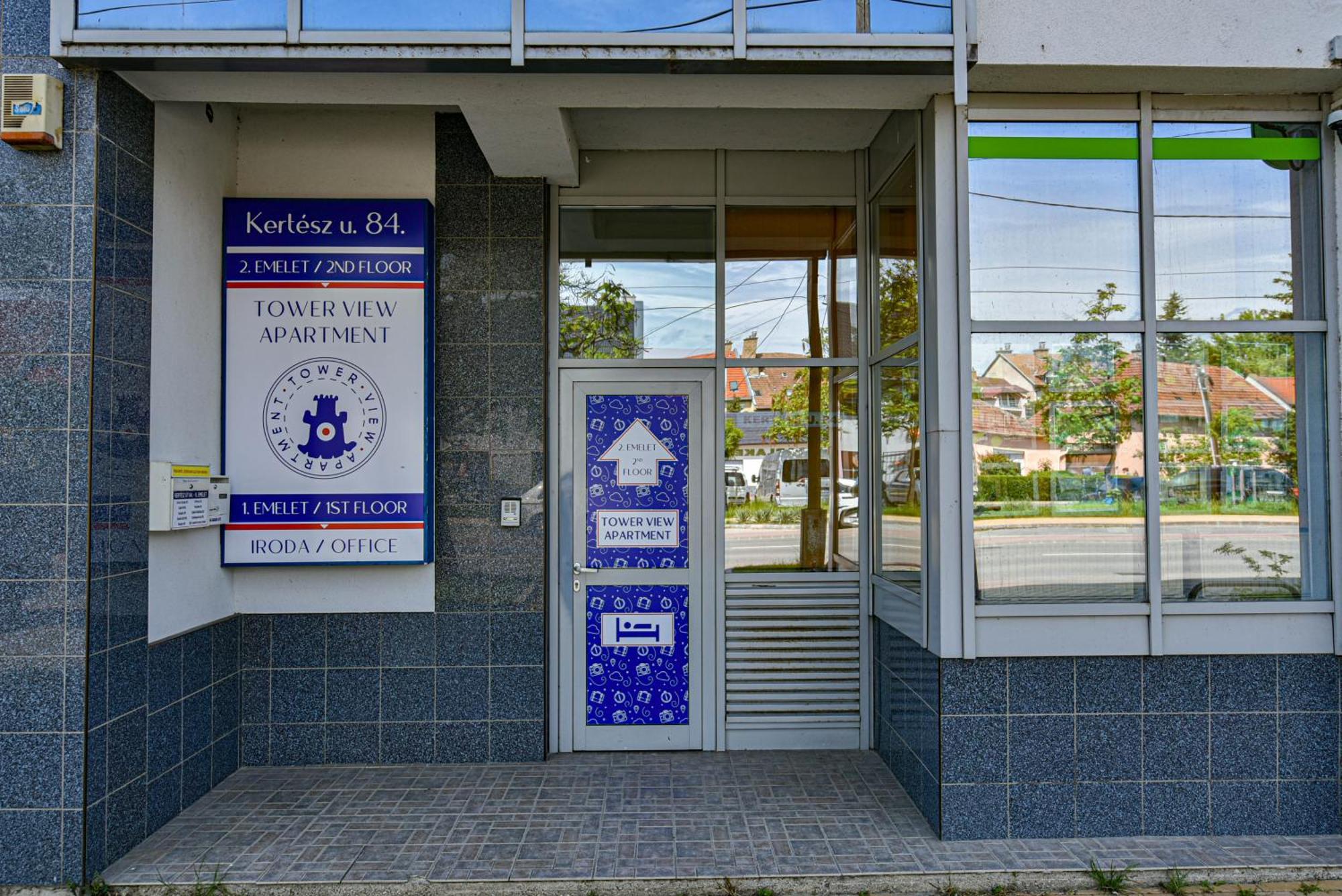 Eger Tower View Apartment Luaran gambar