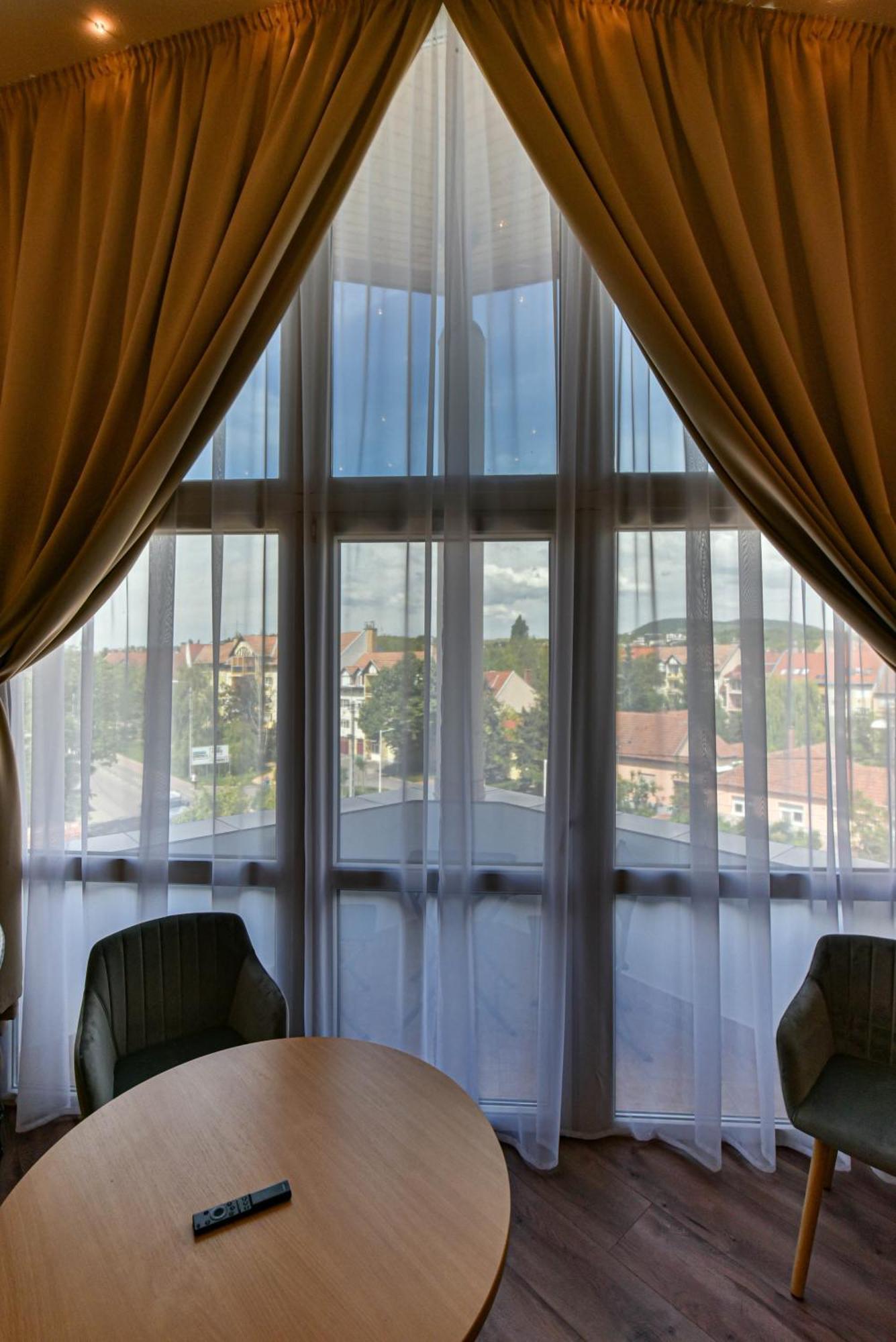 Eger Tower View Apartment Luaran gambar