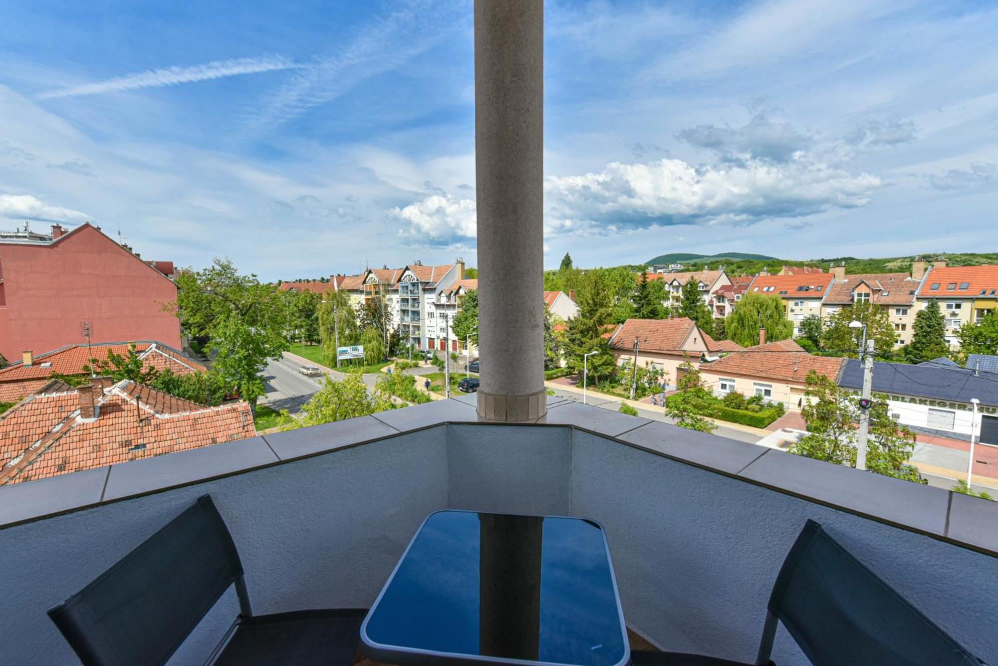 Eger Tower View Apartment Luaran gambar